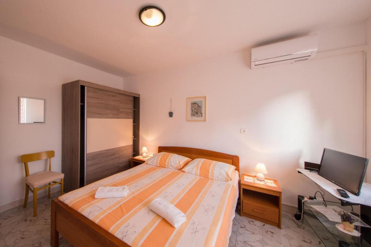 Apartmani Katija Komiža Extérieur photo