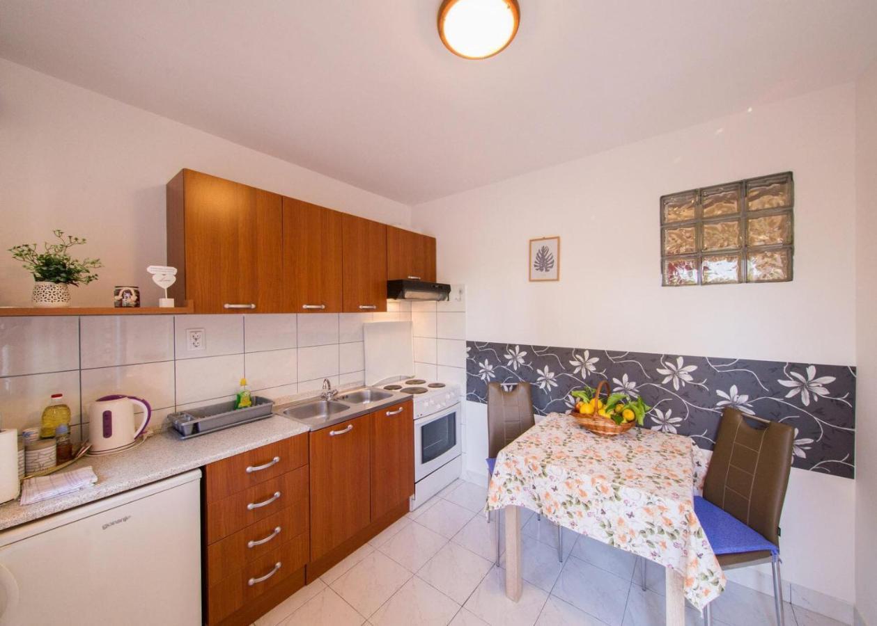 Apartmani Katija Komiža Extérieur photo