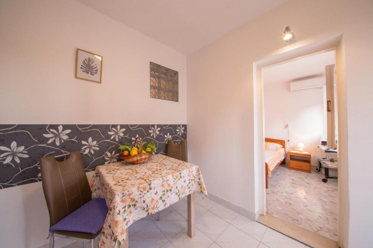 Apartmani Katija Komiža Extérieur photo